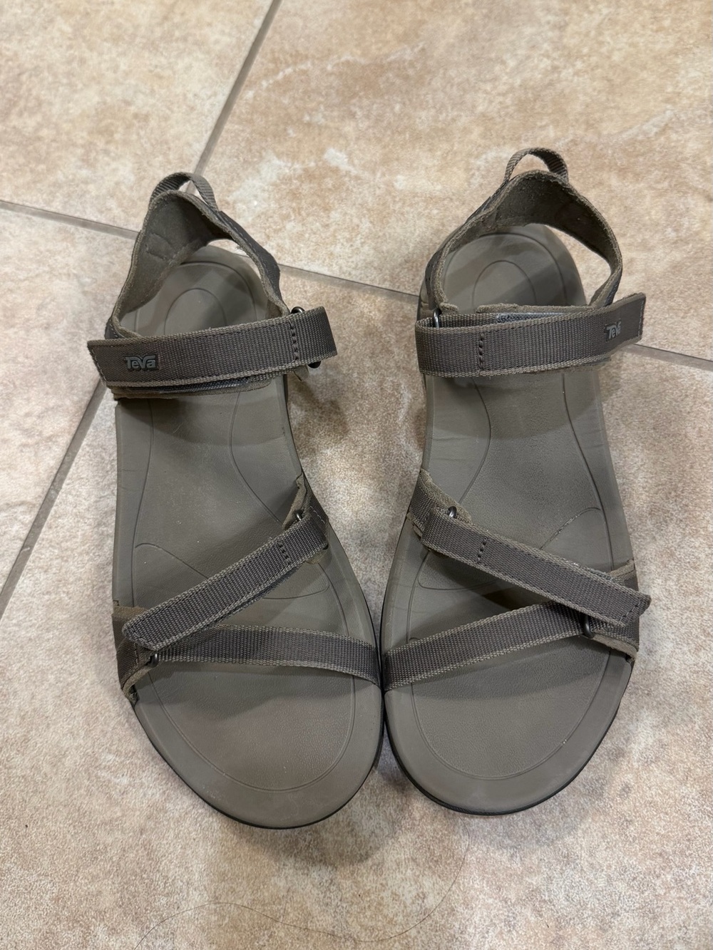 Teva Women's Strappy Outdoor Sandals — Gray